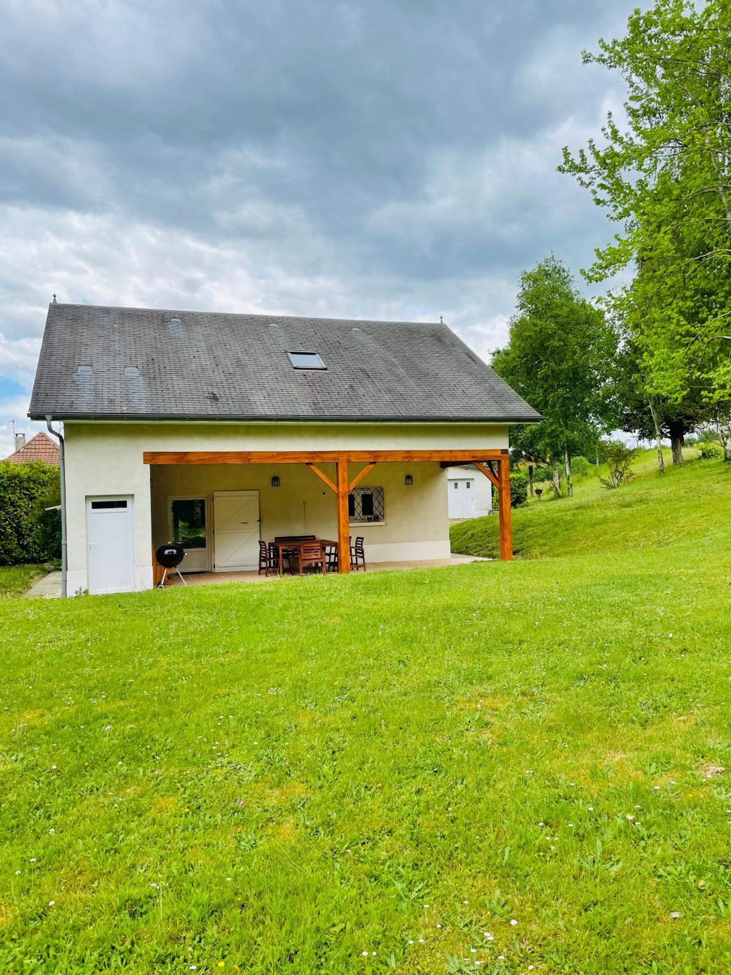 L'Oree Des Roses, Hebergement De Vacances Avec Jardin Et Piscine Gan Luaran gambar